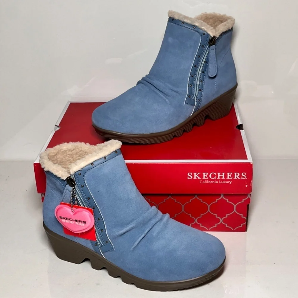 Skechers side zipper